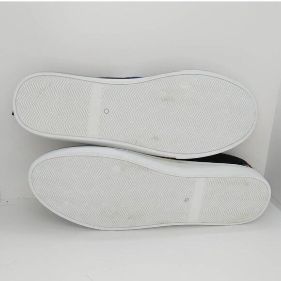 Looney Toons NEW Men's Black with Graphics Slip-on Sneakers - sz. 10 - Picture 6 of 7